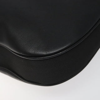 Gucci Attache Shoulder Bag Leather