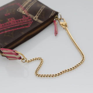 Louis Vuitton Pochette Accessoires Limited Edition Christmas Animation Monogram Canvas