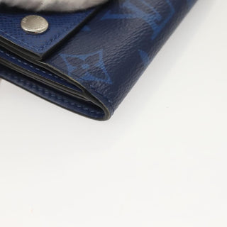 Louis Vuitton Discovery Wallet Monogram Taigarama