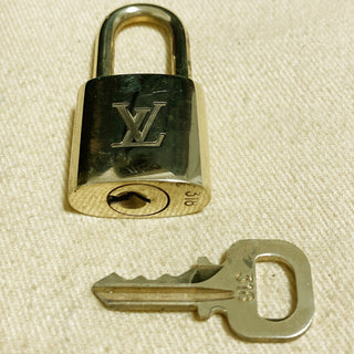 Louis Vuitton Cadenas Bag Charm Gold-plated