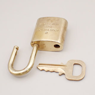 Louis Vuitton Cadenas Bag Charm Gold-plated