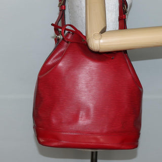 Louis Vuitton Noe Shoulder bag Leather