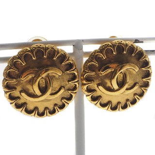 Chanel Vintage Round CC Clip-On Earrings Metal