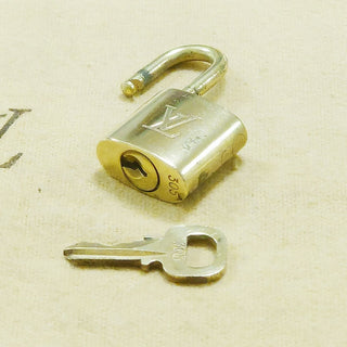 Louis Vuitton Cadenas Bag Charm Gold-plated