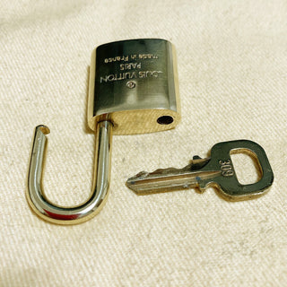 Louis Vuitton Cadenas Bag Charm Gold-plated