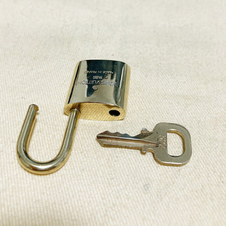 Louis Vuitton Cadenas Bag Charm Gold-plated