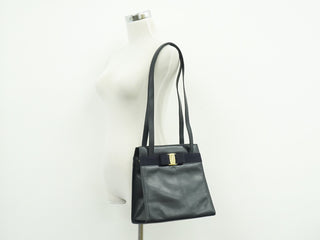 Salvatore Ferragamo Vara shoulder Bag Leather