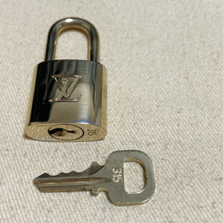 Louis Vuitton Cadenas Bag Charm Gold-plated