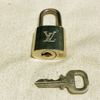 Louis Vuitton Cadenas Bag Charm Gold-plated