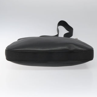 Gucci Attache Shoulder Bag Leather