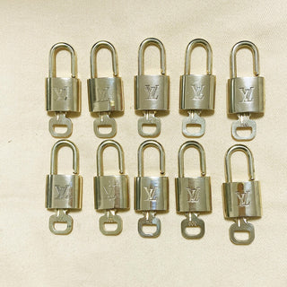 Louis Vuitton Cadenas Bag Charm Gold-plated