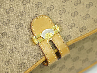 Gucci GG Marmont Pouch Crossbody Bag Leather