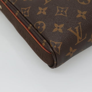 Louis Vuitton Trotteur Beaubourg Handbag Monogram Canvas